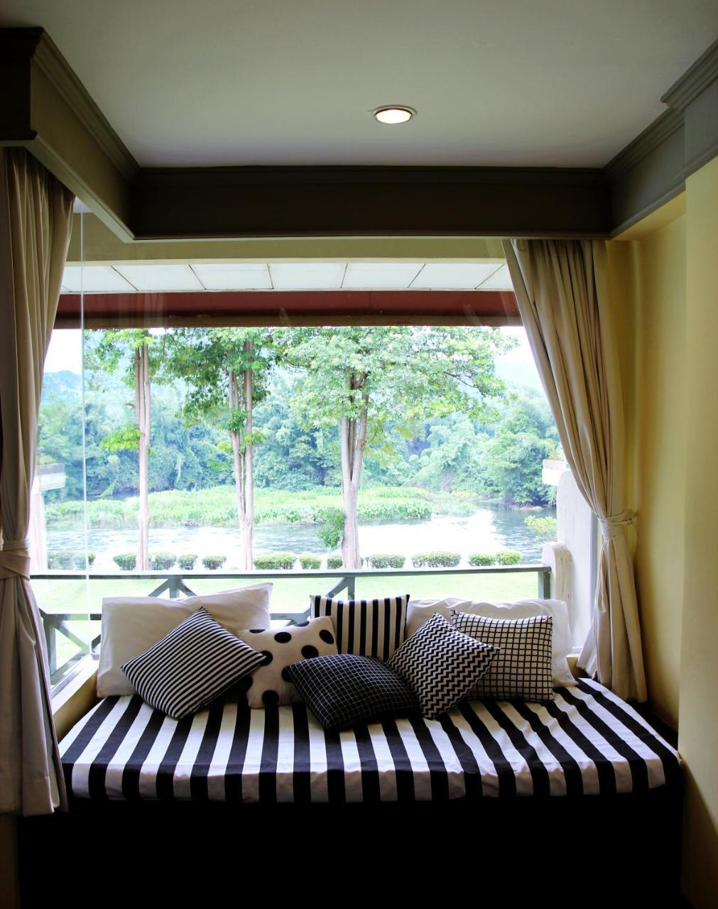 Aekpailin River Kwai Resort カンチャナブリ エクステリア 写真